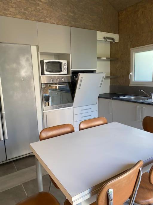 Dans Une Maison Familiale Avec Jardin A 800M De La Plage Bréville-sur-Mer Eksteriør billede