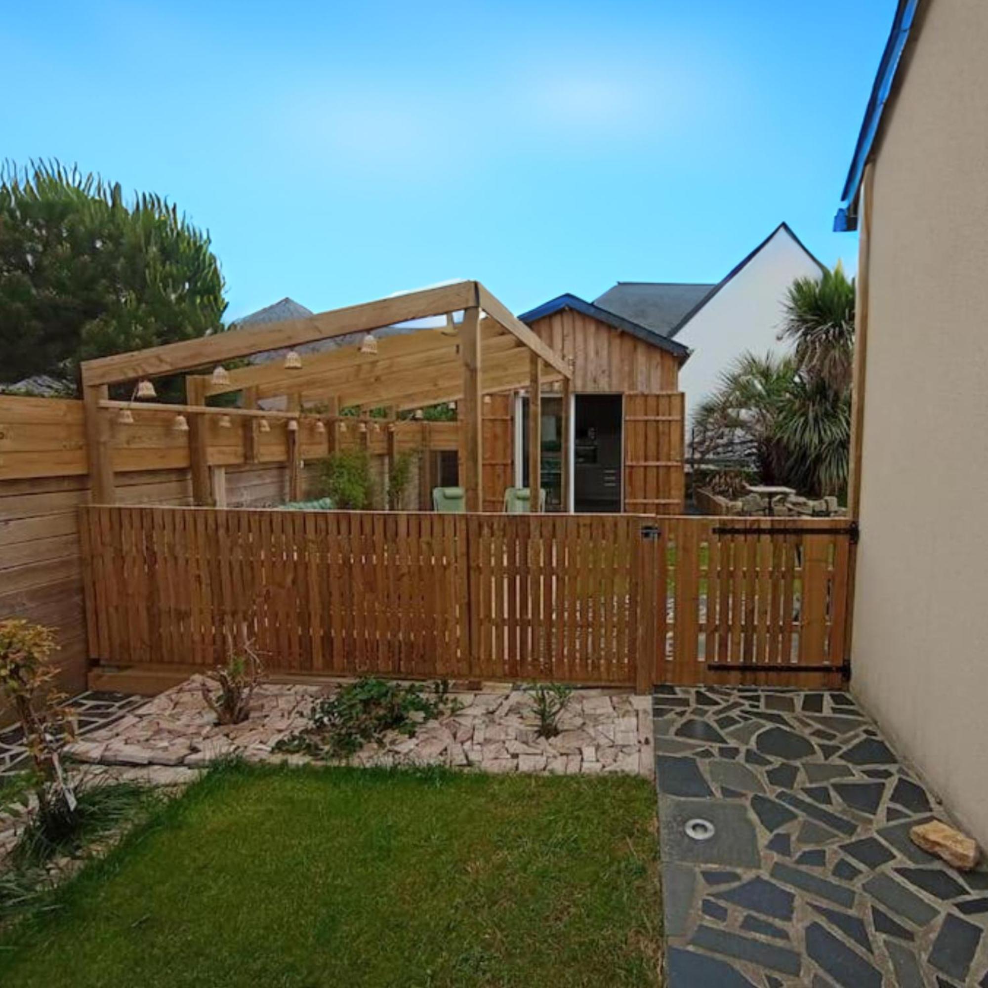 Dans Une Maison Familiale Avec Jardin A 800M De La Plage Bréville-sur-Mer Eksteriør billede
